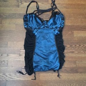 NWOT Sexy plus sz bustier w/underwire & garters 1X